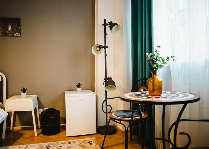 New Experience In Old Town 231 * ブカレスト